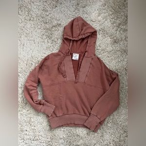 Aerie OFFLINE Ribbed Trim V-neck Sweatshirt / XS